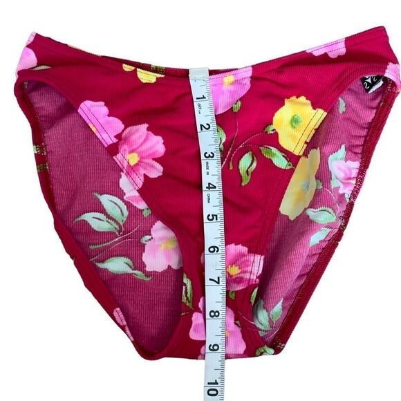 Bundle of 2 Floral Bikini Bottoms - Picture 14 of 16